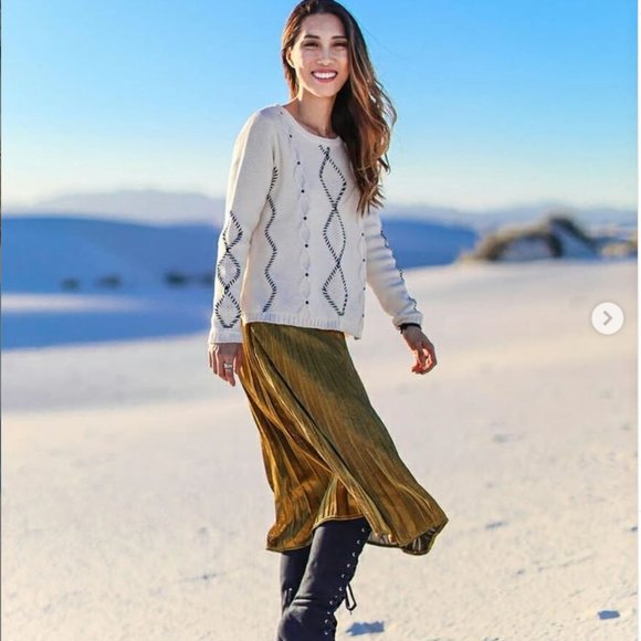 Organic Cotton Studded Cable Sweater - Picture 5 of 6